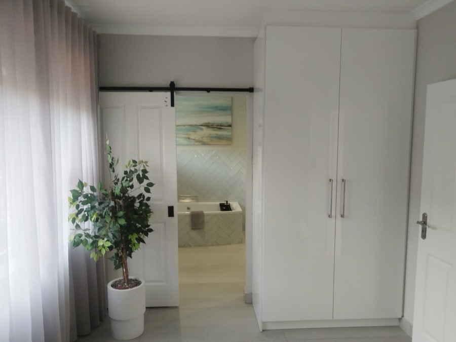 To Let 3 Bedroom Property for Rent in Kronenzicht Western Cape